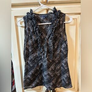 Gap top ladies size small sleeveless black white